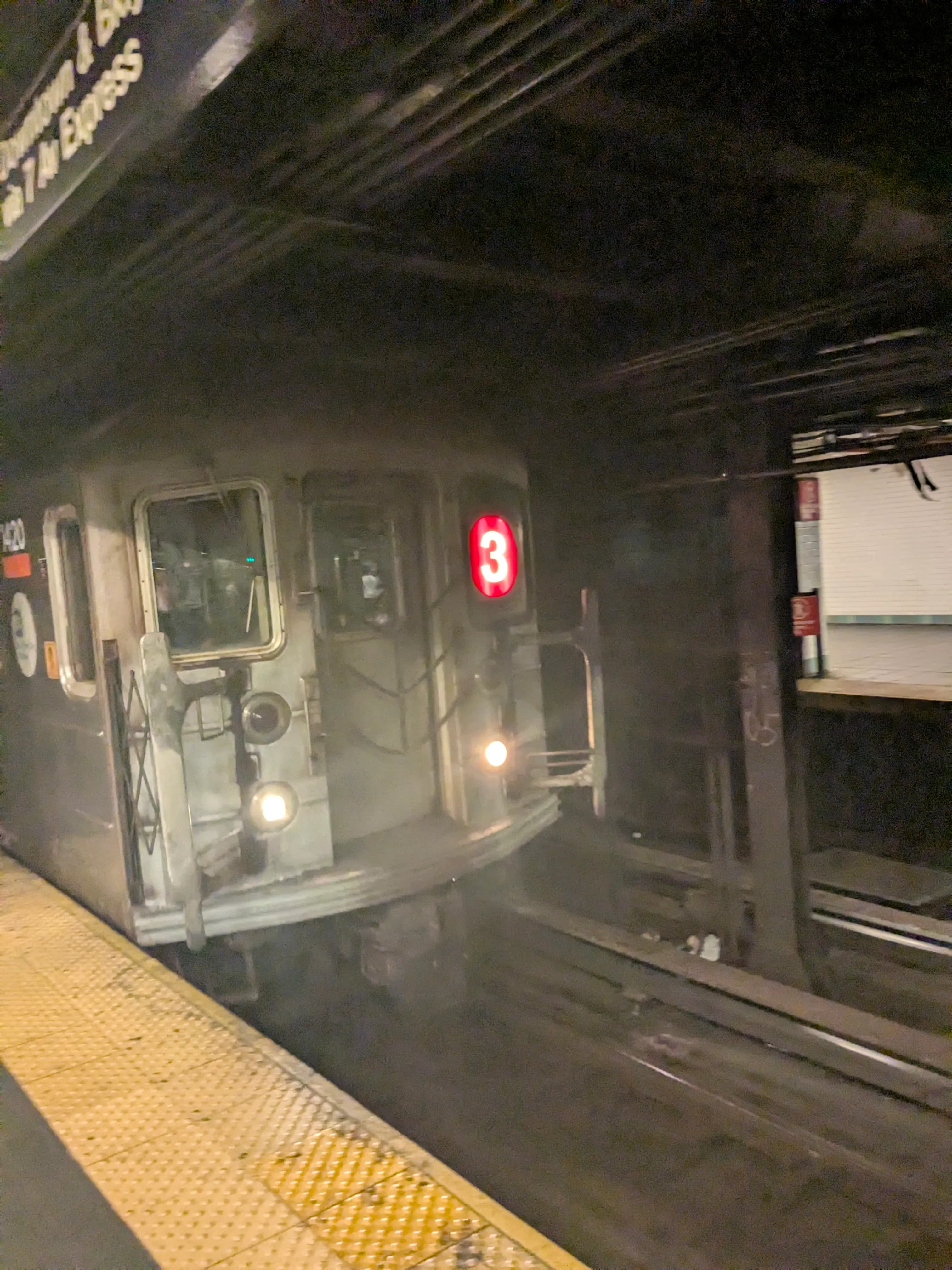 PXL_20250712_220430321