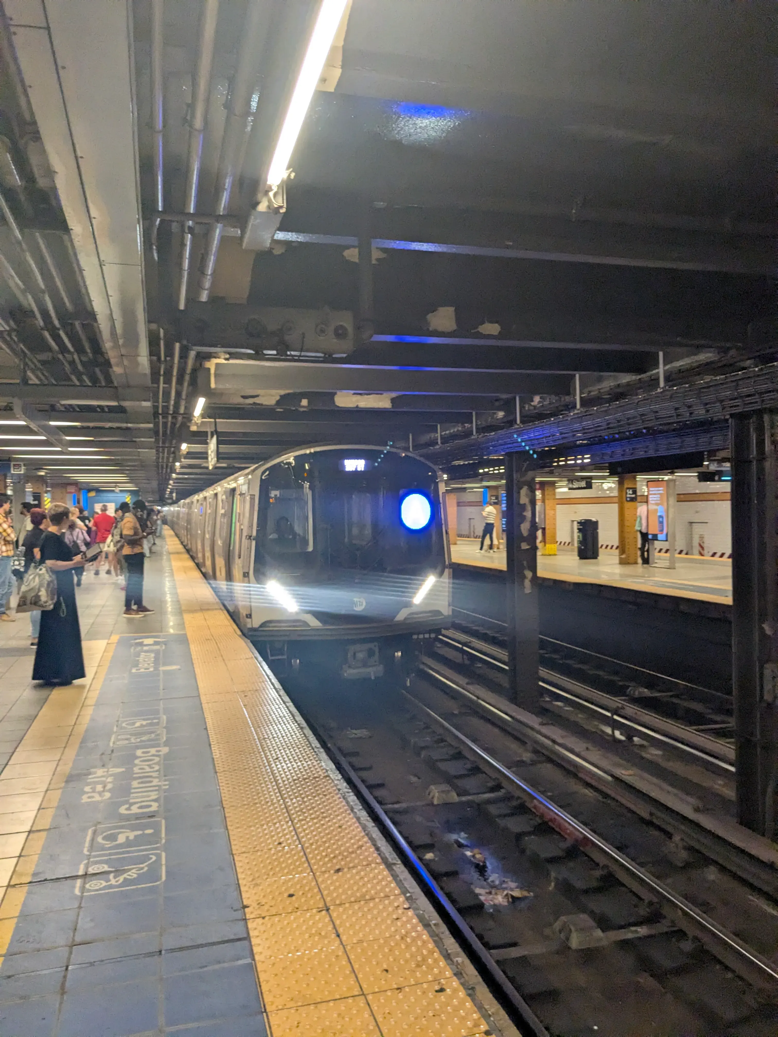 PXL_20250726_231437007